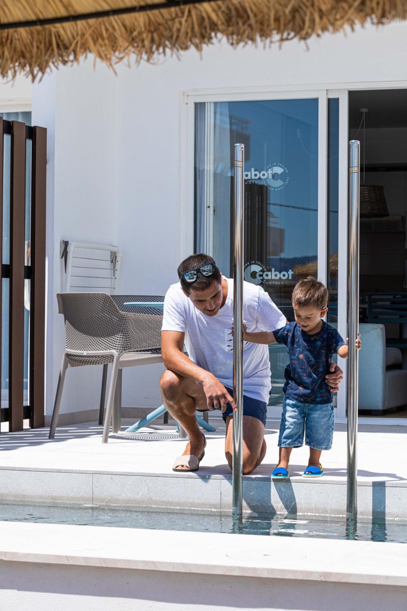 Cabot Hobby Club Apartments ปอร์ต เด โปเญนซา ภายนอก รูปภาพ