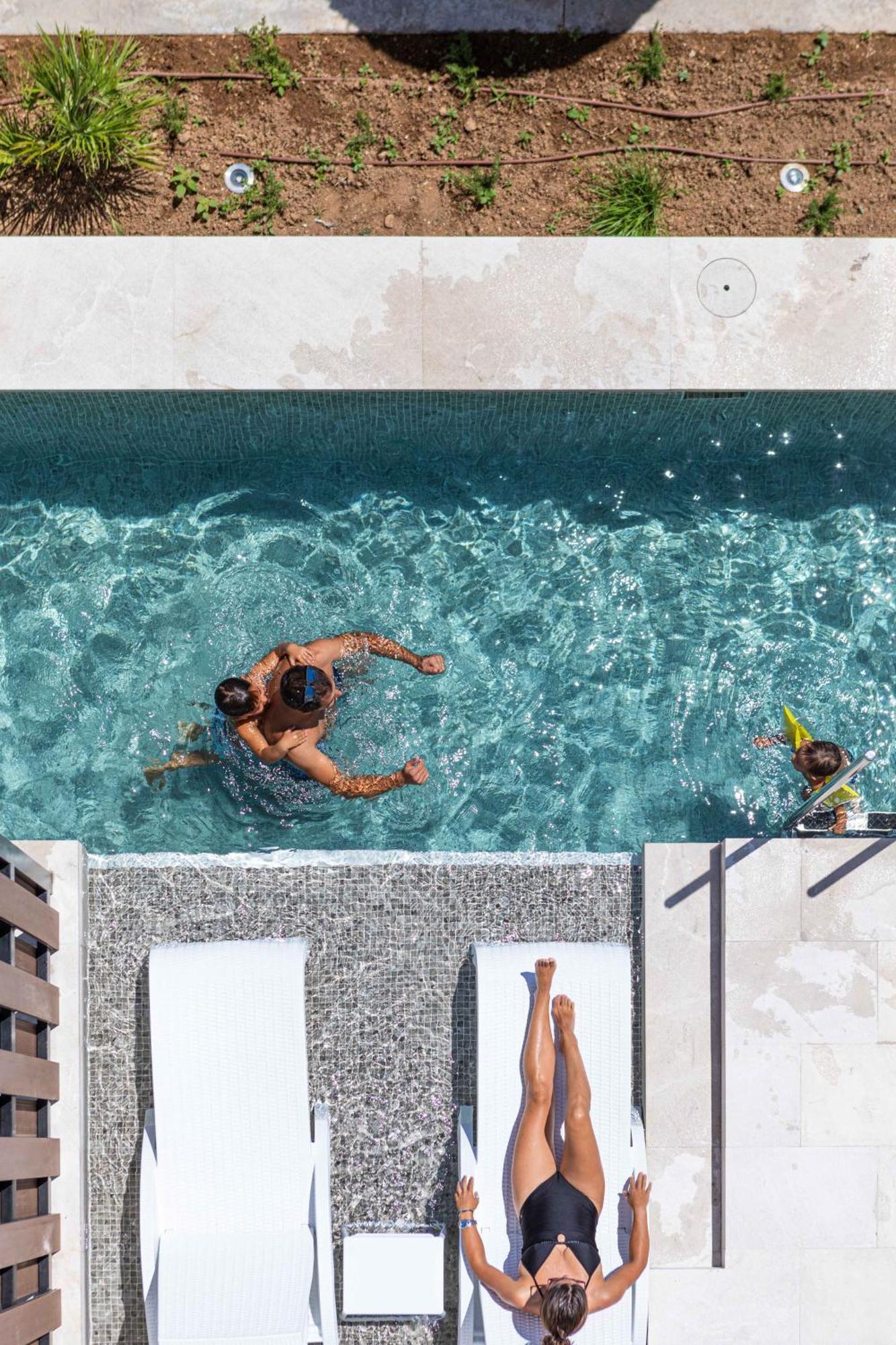 Cabot Hobby Club Apartments ปอร์ต เด โปเญนซา ภายนอก รูปภาพ