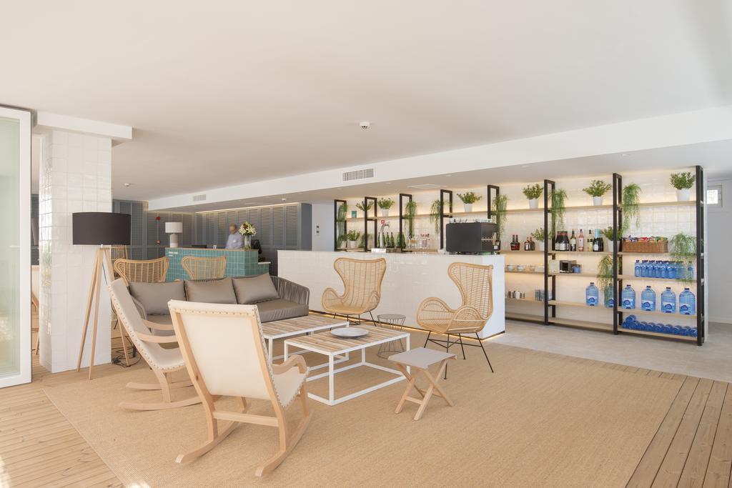 Cabot Hobby Club Apartments ปอร์ต เด โปเญนซา ภายนอก รูปภาพ