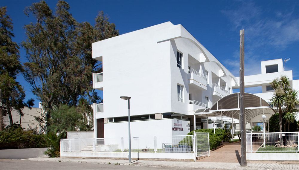 Cabot Hobby Club Apartments ปอร์ต เด โปเญนซา ภายนอก รูปภาพ