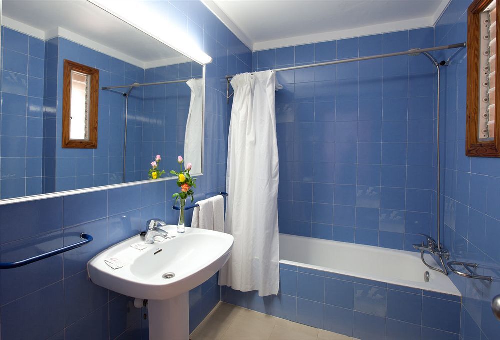Cabot Hobby Club Apartments ปอร์ต เด โปเญนซา ภายนอก รูปภาพ